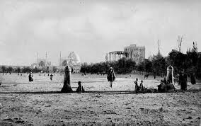 فیلمی قدیمی از میدان نقش جهان اصفهان و بازی چوگان در آن