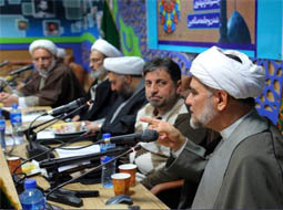 انقلاب اسلامی دربطن خودپیوسته کردن تمدن گذشته اسلامی به تمدن نوین اسلامی رادارد