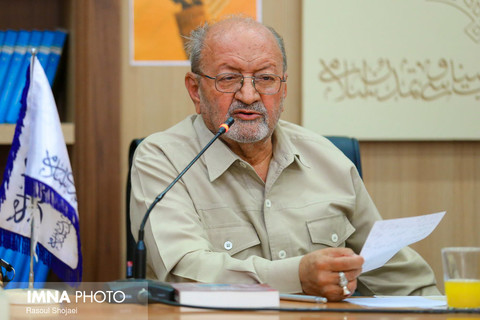 نقدکتاب سقوط شاه